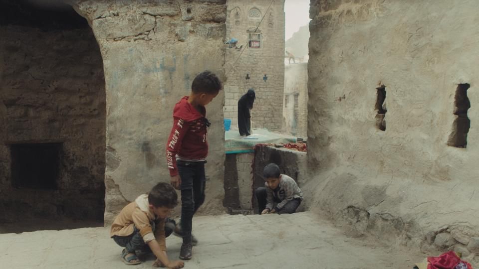 فيلم "عبر الأزقة" يرصد التحولات التي أفرزتها الحرب في إب